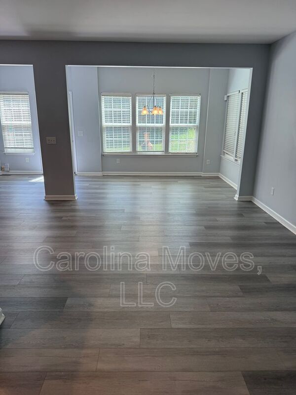 Building Photo - 479 Woodbark Ct