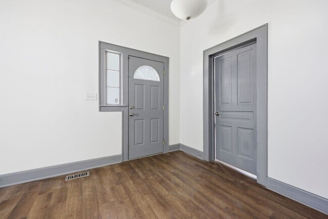 Building Photo - Renovated 2 Bed 1 Bath Home in Erwin