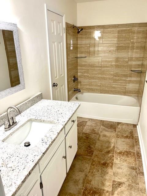 Building Photo - 501 Huntleigh Way