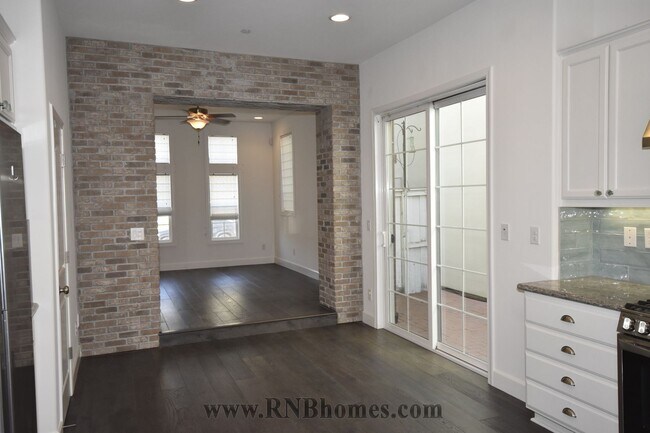 Building Photo - 1096 Provence Village Dr