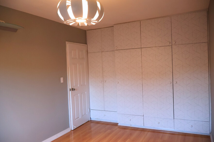 wall-to-wall closet in second bedroom - 31 Towers St