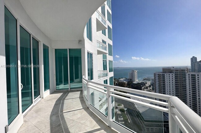 Building Photo - 900 Brickell Key Blvd