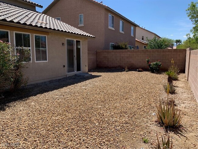 Building Photo - 3368 Osiana Ave