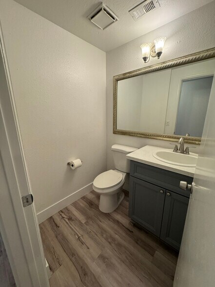 Building Photo - 3224 Longford Way