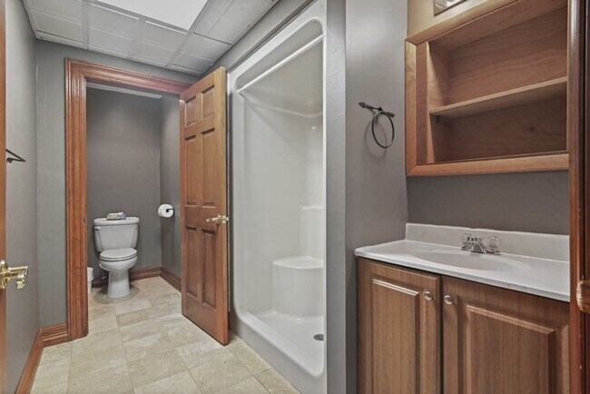 Building Photo - One of a kind Castle on the Hill for Rent! Minimum 1 month lease