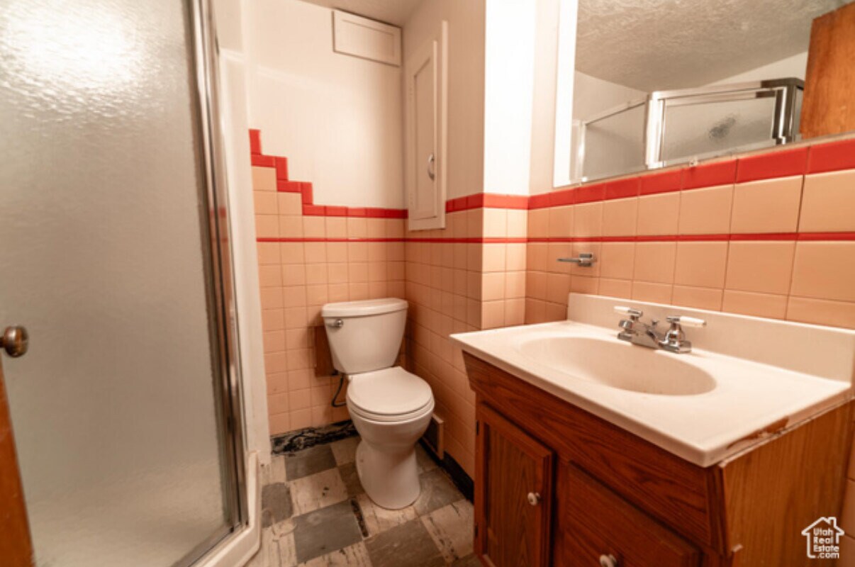 Building Photo - 855 36th St