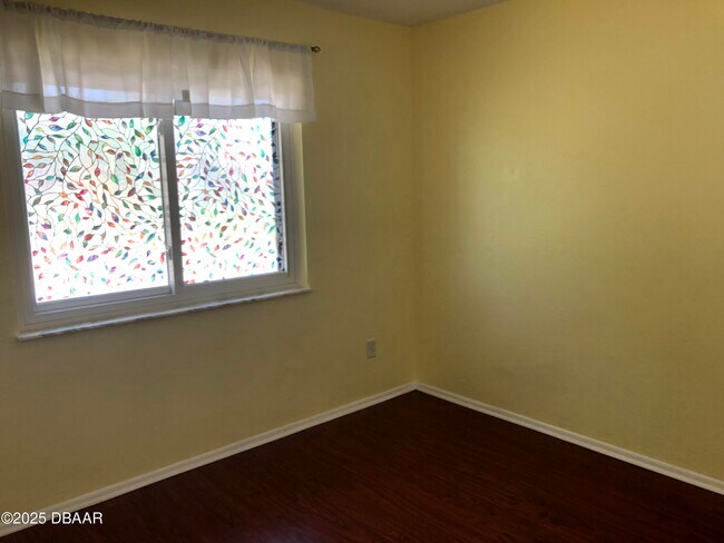 Building Photo - 1166 Ashland Ct