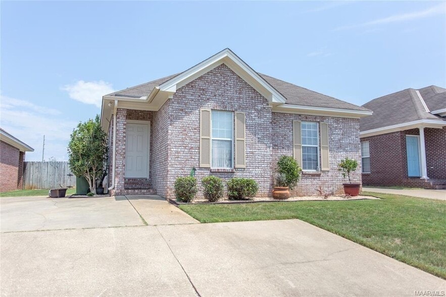 Building Photo - 6913 Sandfield Dr