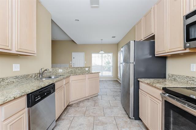 Building Photo - 7504 Quail Springs Dr