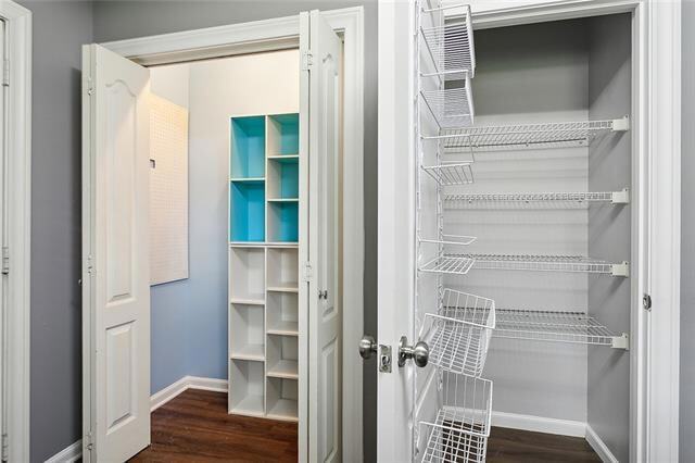 Building Photo - 658 Pierce Dr