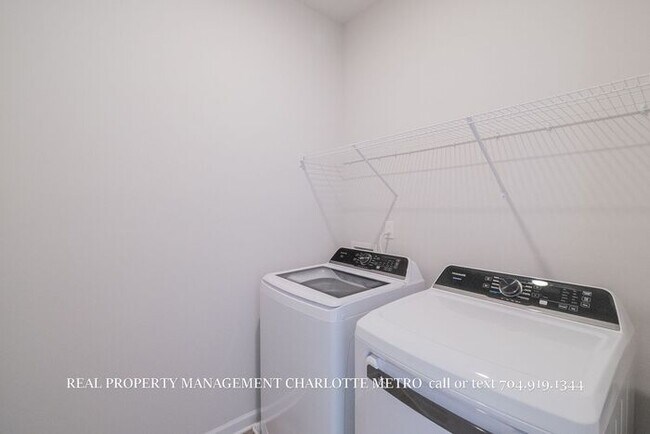 Building Photo - Stylish 3-Bedroom Gem Near I-485 & Charlotte Hotspots