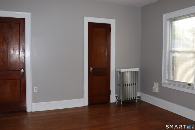 Building Photo - 60 Nesbit Ave