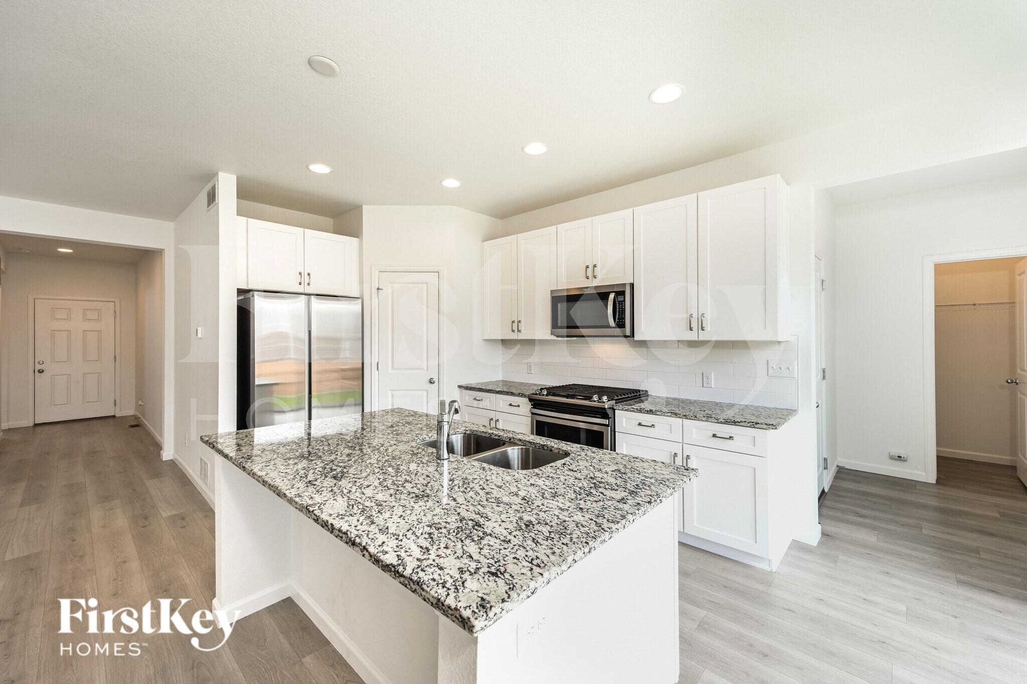 Building Photo - 14693 Normande Dr