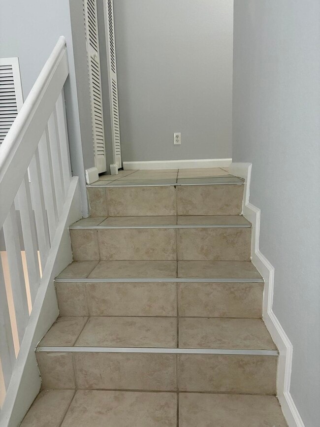 Building Photo - 8165 Severn Dr