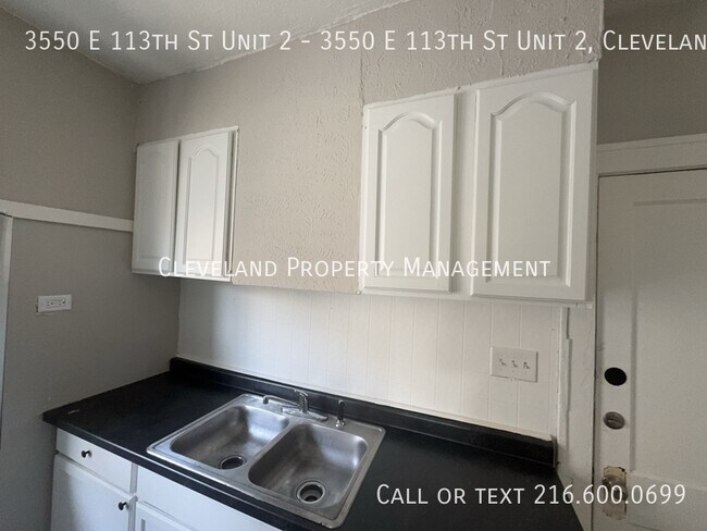 Building Photo - 3550 E 113th St