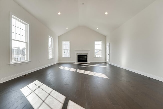 Building Photo - 22 Silent Nest Wy