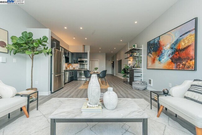 Building Photo - 1001 46th St