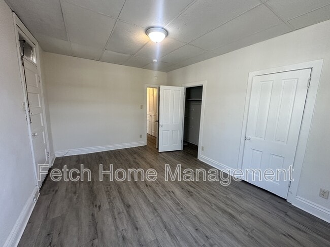 Building Photo - 825 Church St