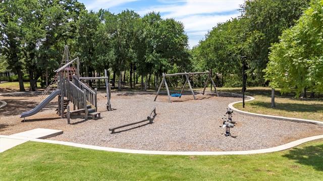 Building Photo - 3817 Stonewood Dr
