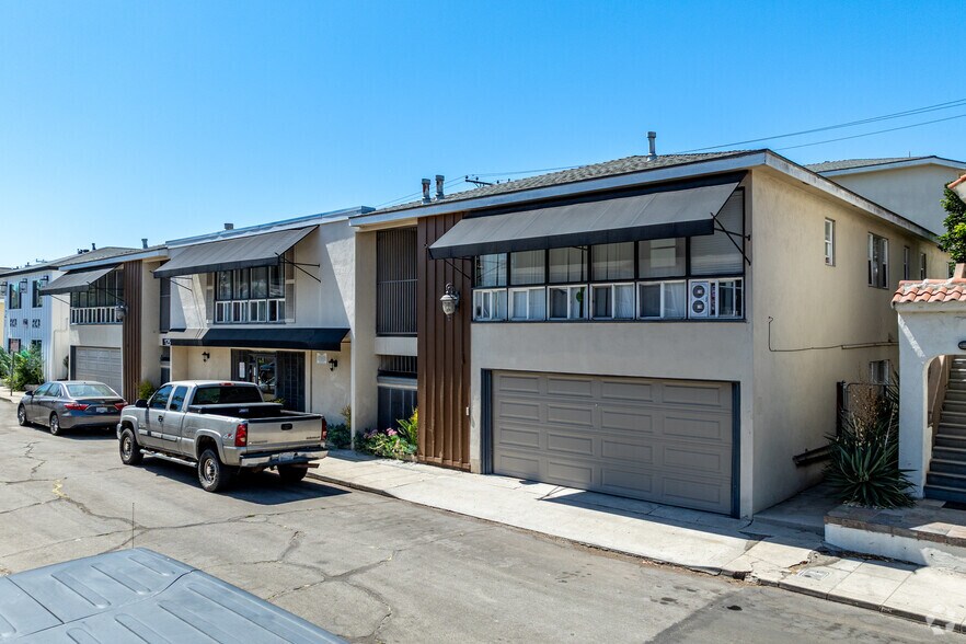 Primary Photo - 125 Ximeno Ave.