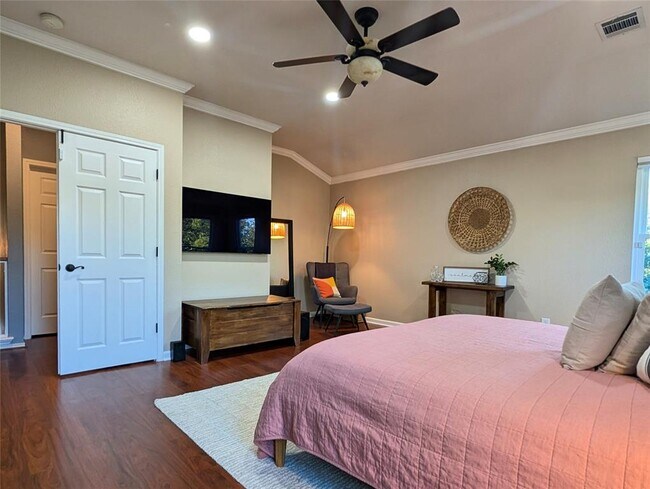 Building Photo - 14504 Templemore Cove