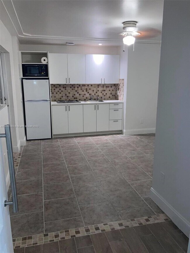 Building Photo - 15200 SW 163rd St