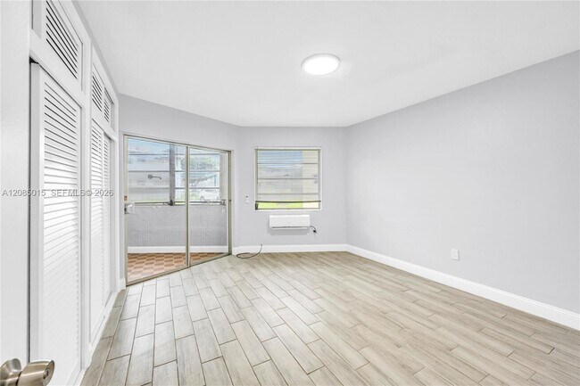 Building Photo - 1631 NE Miami Gardens Dr