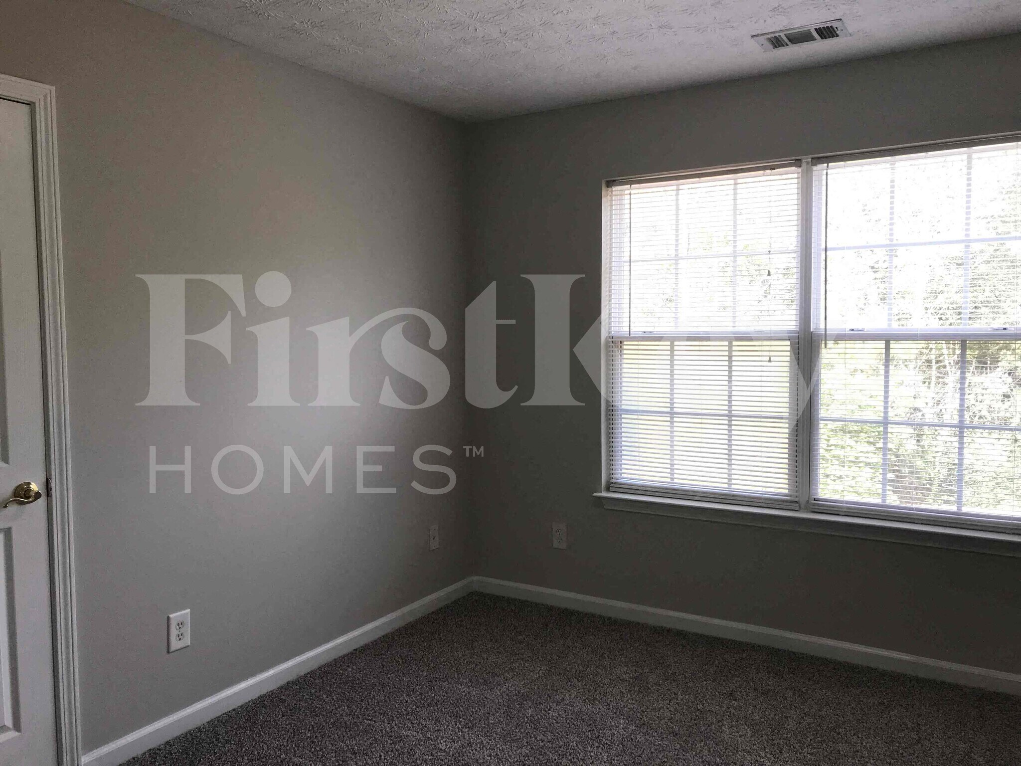 Building Photo - 3955 Medlock Pk Dr