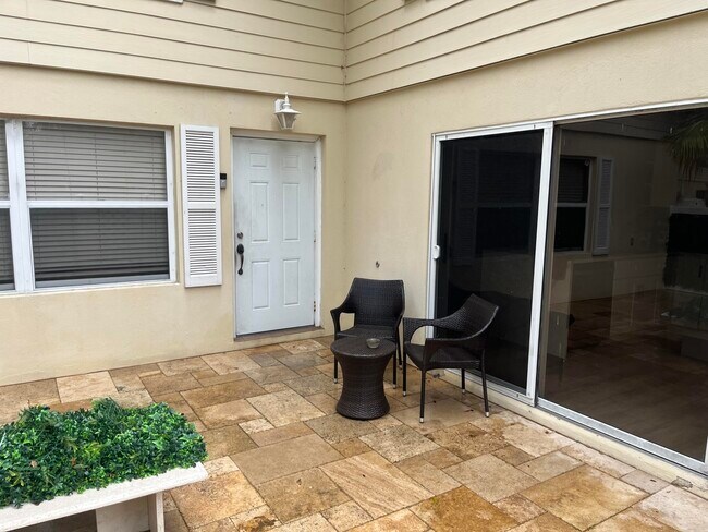 Building Photo - 8137 Bridgewater Ct