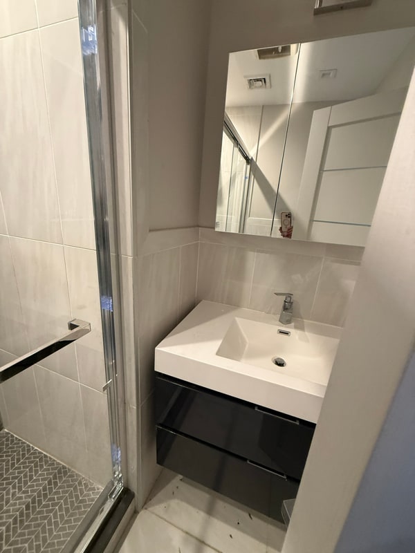 Building Photo - 47-14 Ditmars Blvd