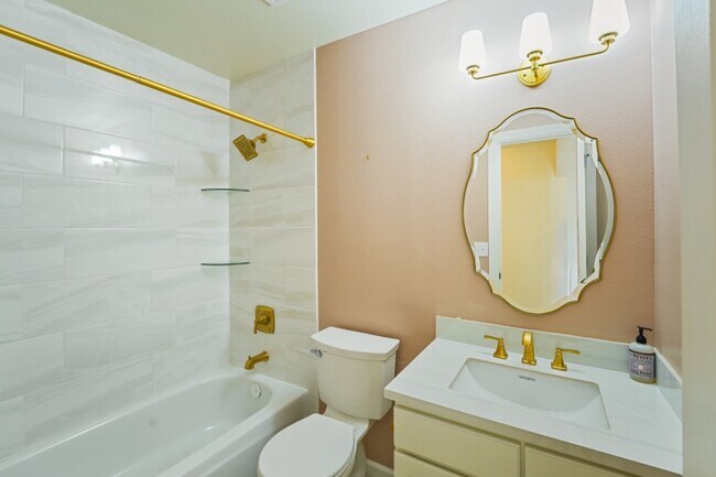 Building Photo - 9045 Aldersgate Ct