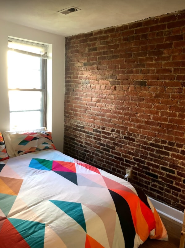 Building Photo - 283 W 3rd St