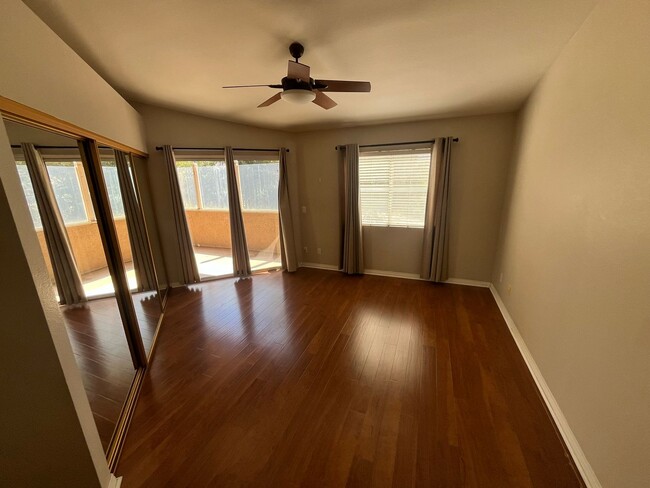 Building Photo - Modern 3-Bed, 3-Bath Condo with Garage & P...