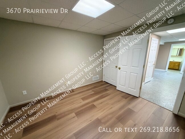 Building Photo - 3670 Prairieview Dr