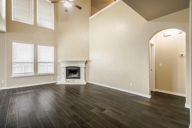 Building Photo - 4204 NE 119th St