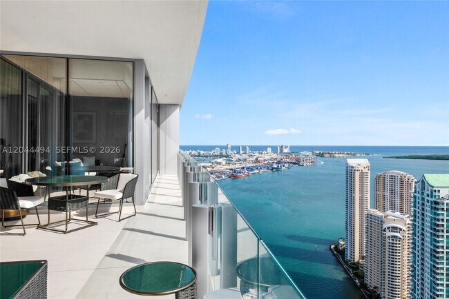Building Photo - 300 Biscayne Blvd
