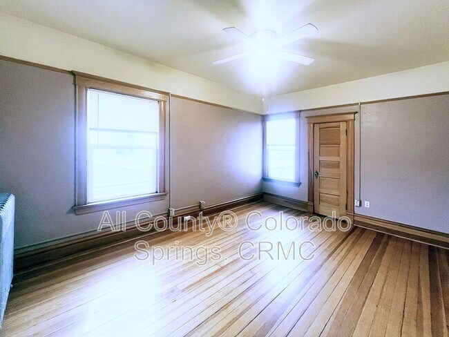 Building Photo - 815 N Nevada Ave