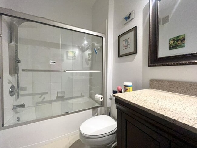 Building Photo - FURNISHED 3 Bedroom, 2 Bathrooms in the so...