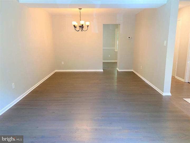Building Photo - 5054 Head Ct
