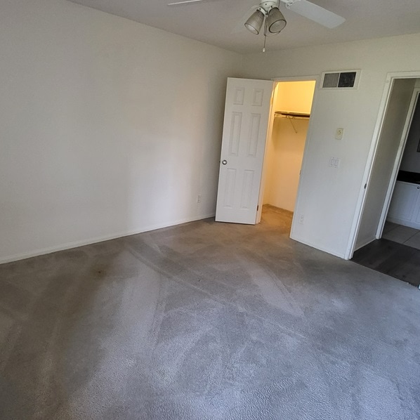 Building Photo - 3550 Lebon Dr