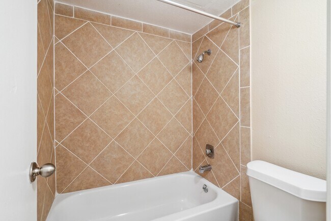 Building Photo - 12770 Rodeo Square Dr