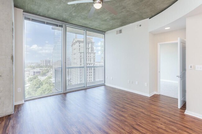 Building Photo - 3324 Peachtree Rd