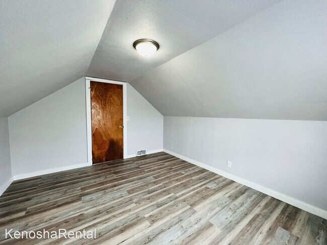 Building Photo - 3 br, 2 bath House - 5015 29th Avenue