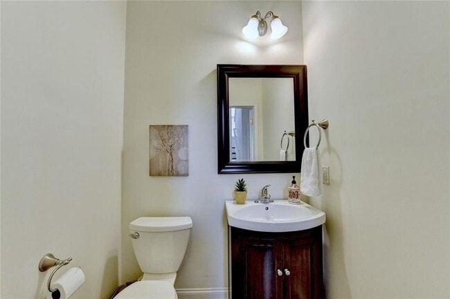 Building Photo - 335 Pintail Ct