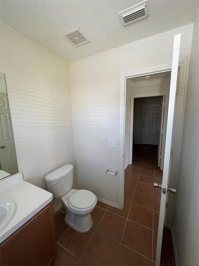 Building Photo - 10506 Sugar Trace Dr
