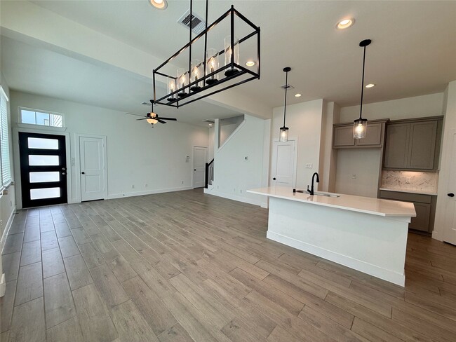 Building Photo - 12946 Rio Mariano Ln