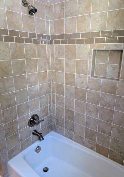 Shower - 217 W Winmore Ave