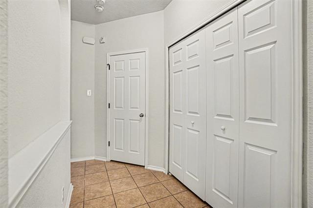 Building Photo - 175 Katherine Way