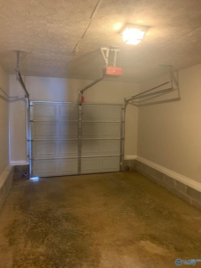 Building Photo - 1415 Bridgewater Pl