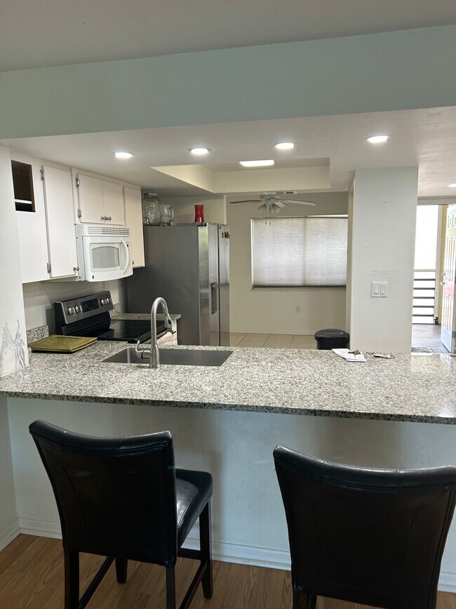 Building Photo - 15171 Cedarwood Ln